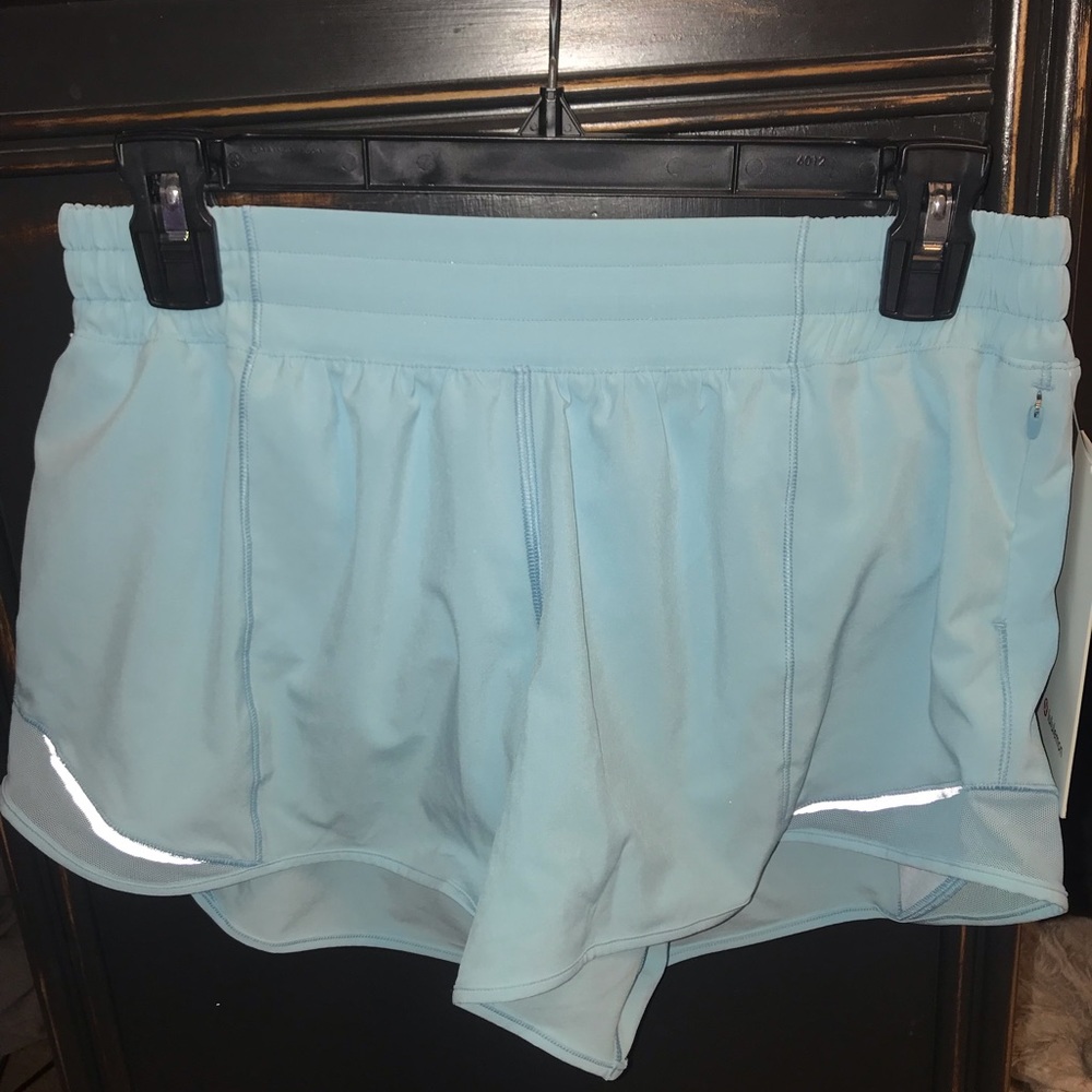 Lululemon Hotty Hot Short II *Long 4”